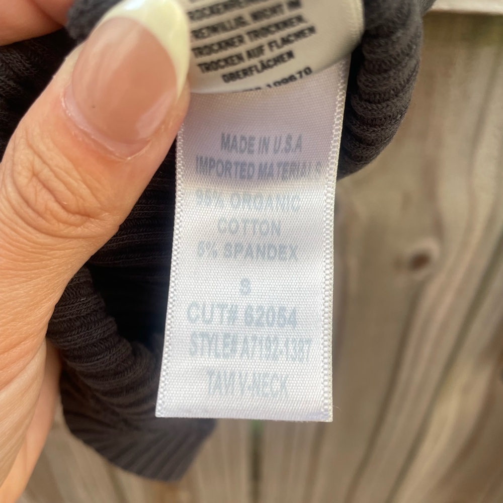 AGOLDE Tavi Deep V Neck Ribbed Long Sleeve Top - Picture 6 of 6